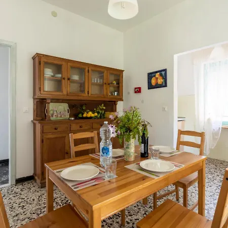 Apartment Carleadri By Interhome Civezza