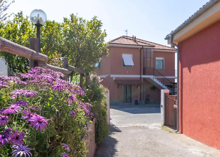 Carleadri By Interhome * Civezza